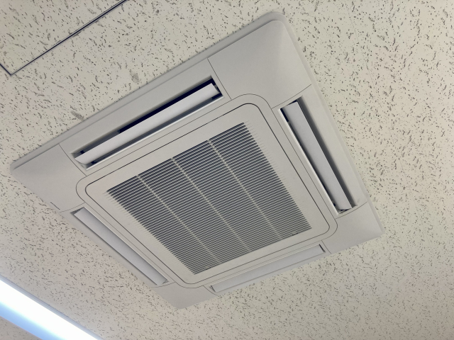 業務用エアコン設置は私たちにお任せ！